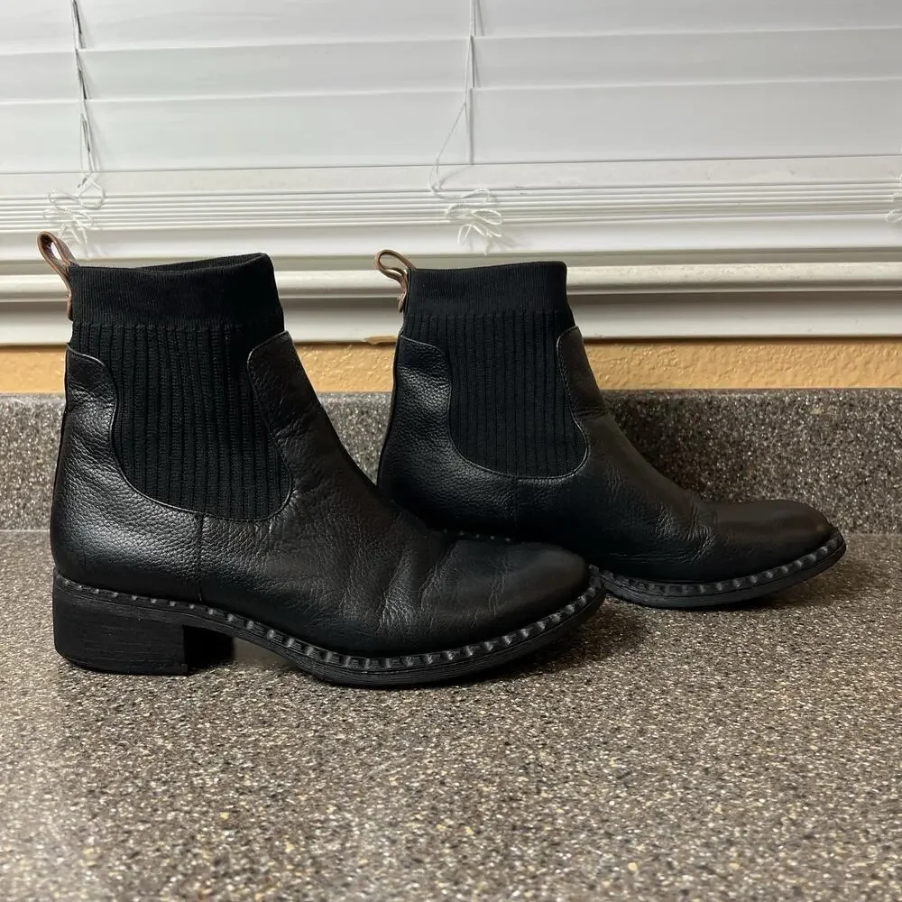 Gentle Souls Black Leather Ankle Boots Women's 8 M Comfort Casual Pull On Bootie